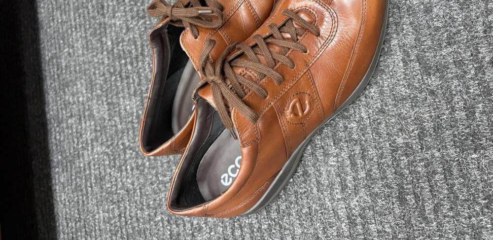 NEW ECCO men's pacer lace-up shoes in cognac